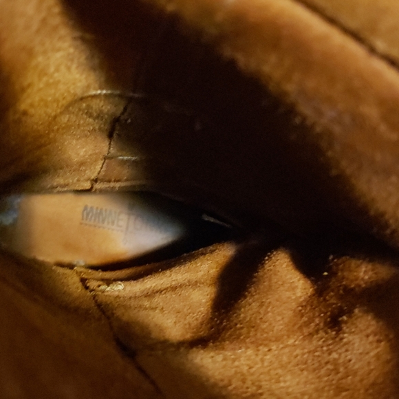 Minnetonka boots (8) - Picture 7 of 7